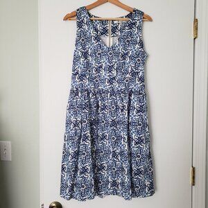 Tile print dress with POCKETS